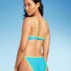 Women's Colorblock Underwire Bikini Top - Wild Fable™ 2 Women's Colorblock Underwire Bikini Top - Wild Fable™ -Wild Fable GUEST 43592691 3468 4daf 8d72 4f4357087fc3